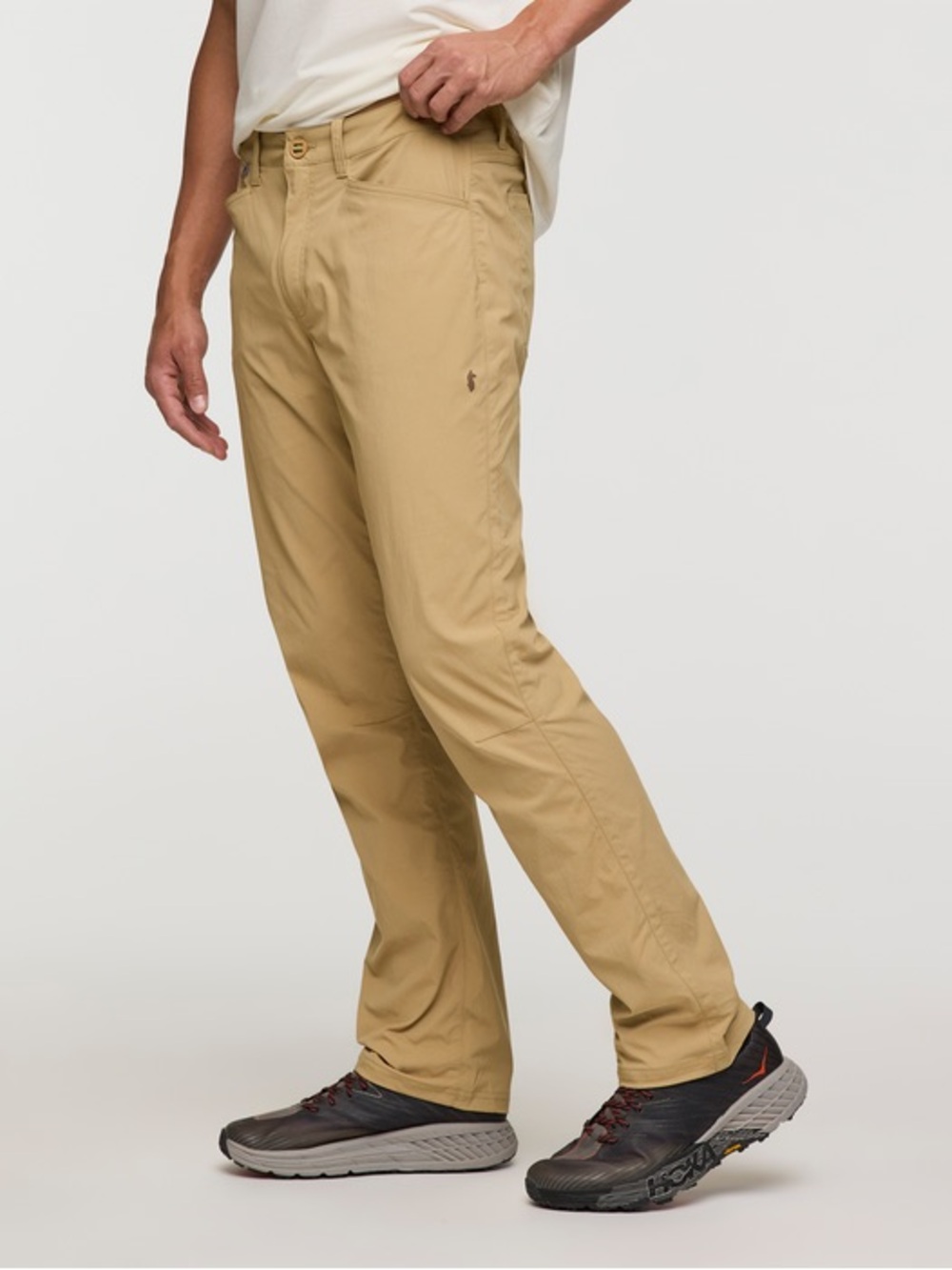 New Cotopaxi Men’s Coraje Tech Pant in SEPIA